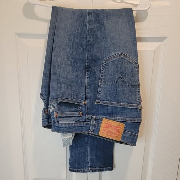 Levi's Other - LEVI'S 511 Jeans W36 L30 Men's